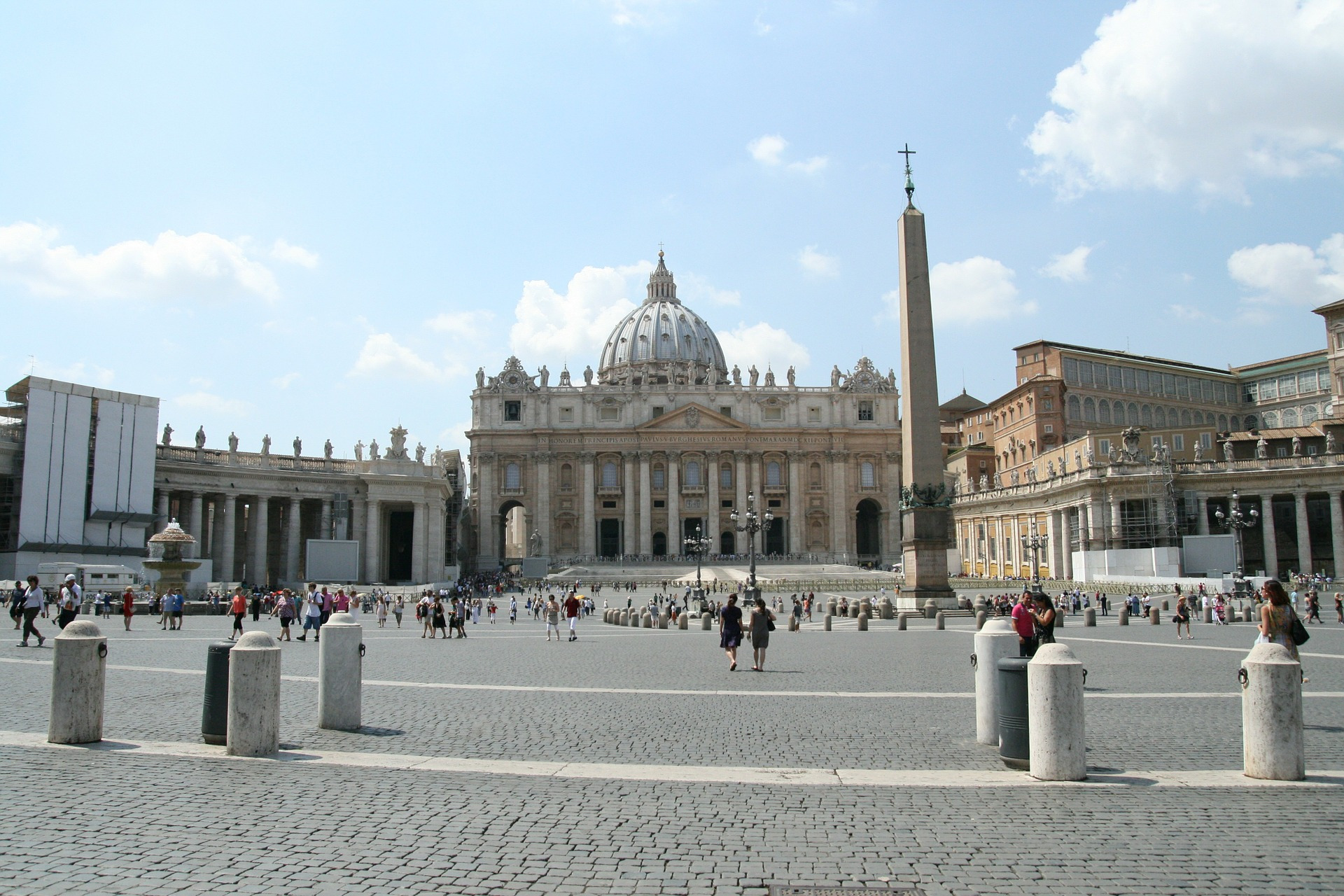 El Vaticano reforma las leyes canónicas criminalizando el abuso sexual234 - El Vaticano reforma las leyes canónicas criminalizando el abuso sexual